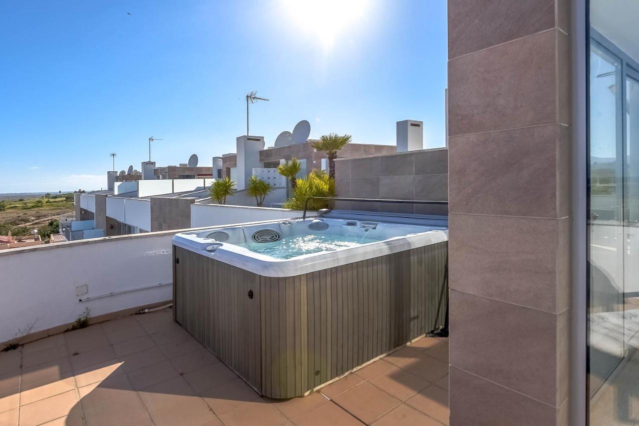 Penthouse Quilha Apartment ฟูเซตา ภายนอก รูปภาพ
